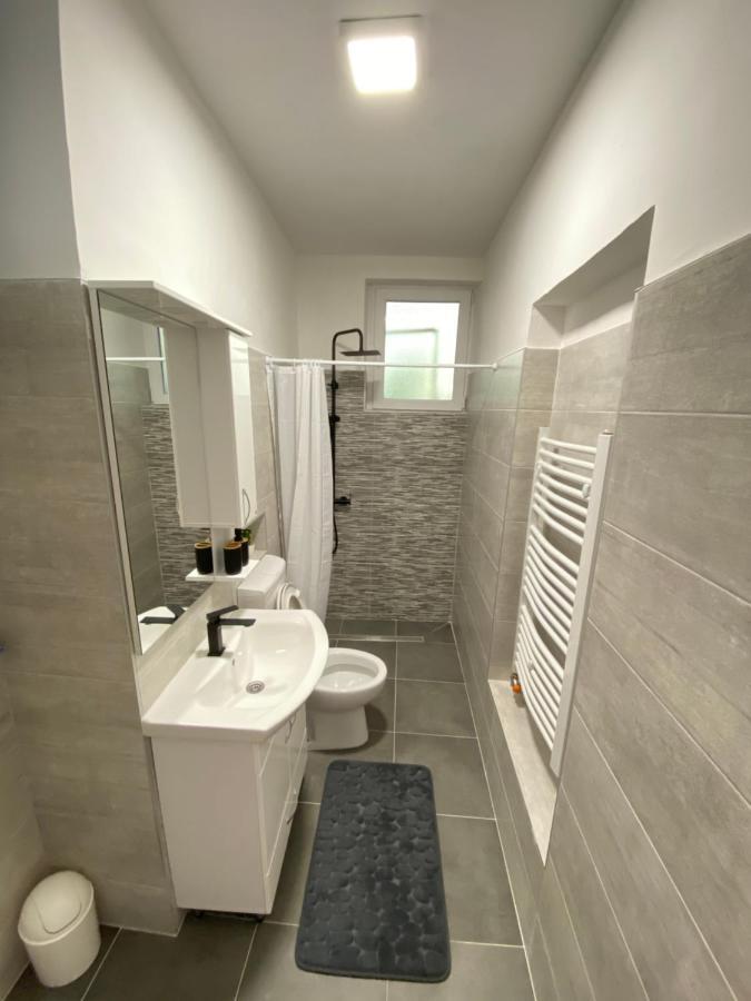 Modern Studio Apartment In The Old Town Sarajevo Exterior photo